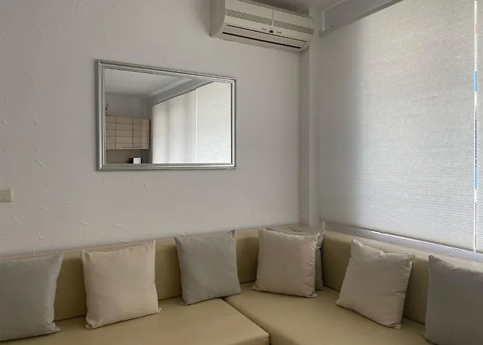 Itta 05 Sunny Апартамент *