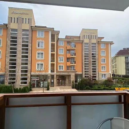 Itta 05 Sunny Lejlighed