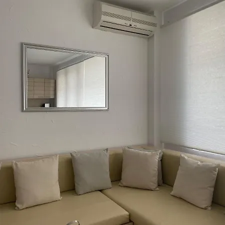 Itta 05 Sunny Lejlighed *