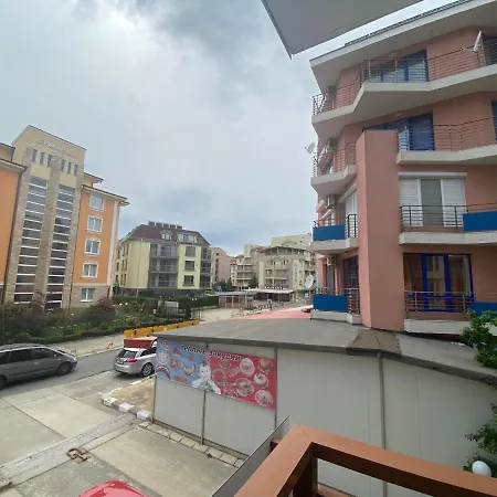 Апартаменты Itta 05 Sunny